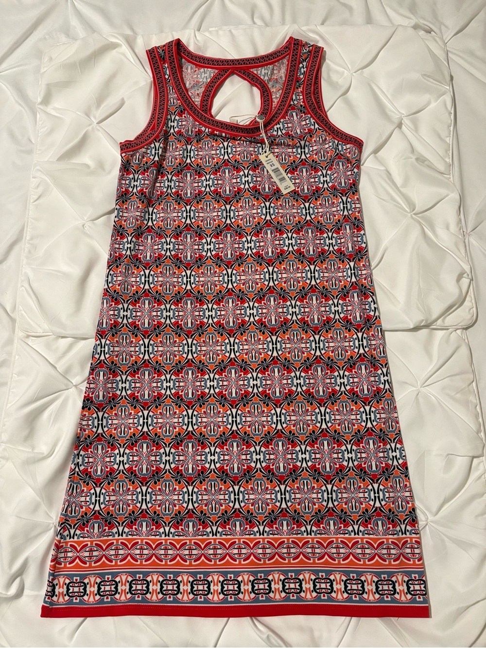 Max Studio Red Geometric Print Shift Dress w Keyhole Back, Size XS and NWT